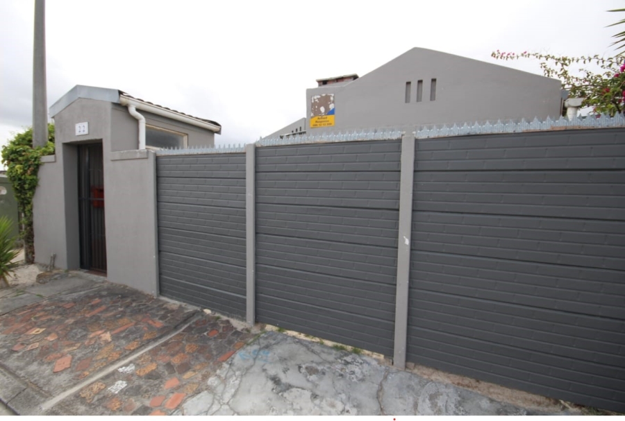 3 Bedroom Property for Sale in The Connifers Western Cape